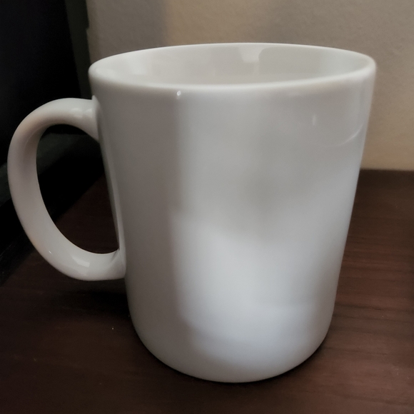 FREE with purchase--Vintage 90s Planet Hollywood mug - Picture 2 of 5